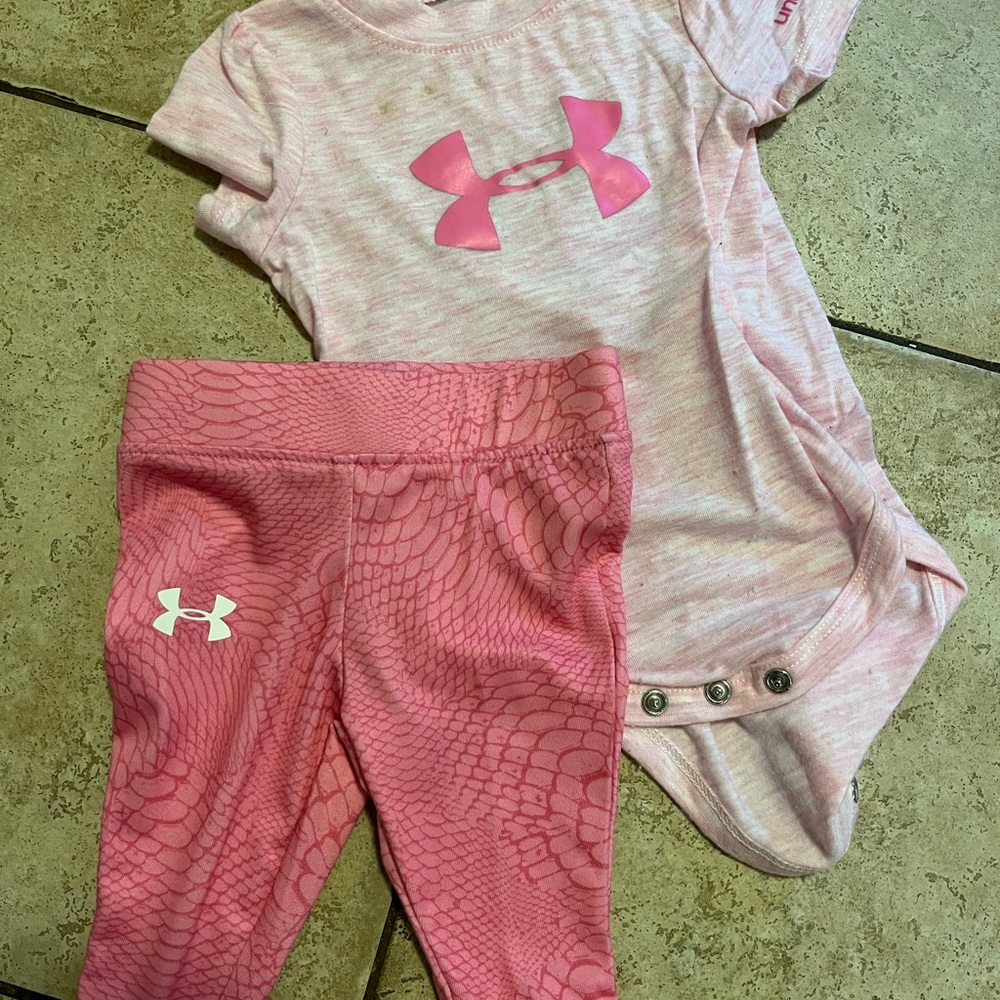 Under Armour Bright Pink Matching Leggings Set